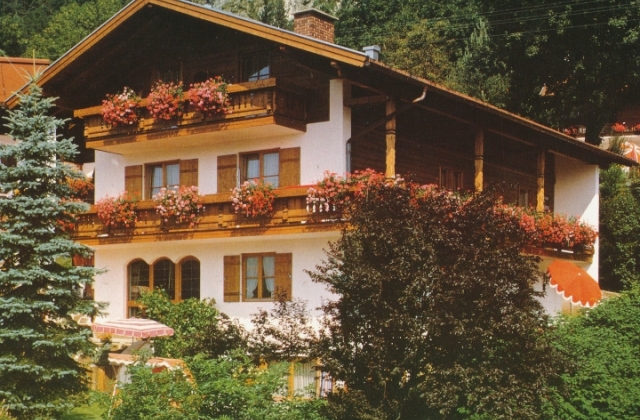 Ferienwohnungen am Hausberg Ferienwohnungen am Hausberg